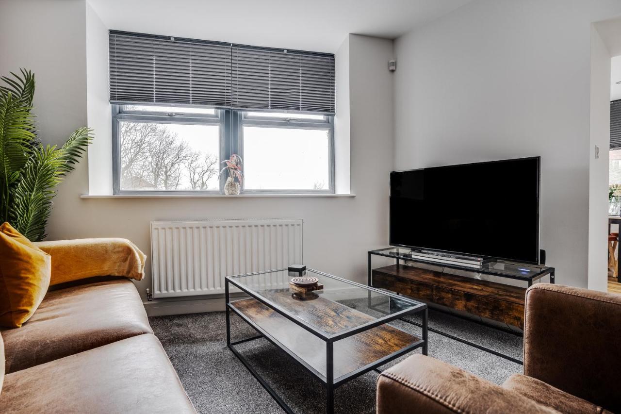 Victoria Home - 2 Bedroom Wi-Fi Parking Workers Hyde Bagian luar foto